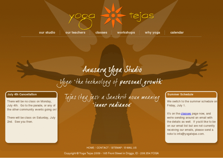 www.yogatejas.com