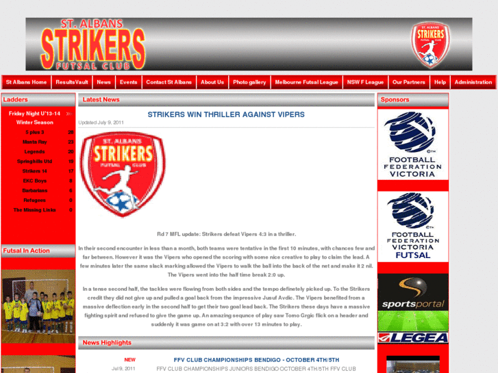 www.strikersfutsal.com