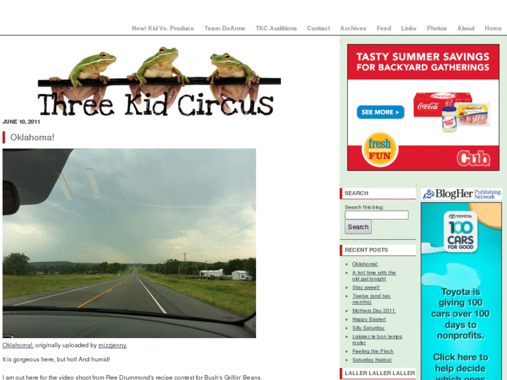 www.three-kid-circus.com