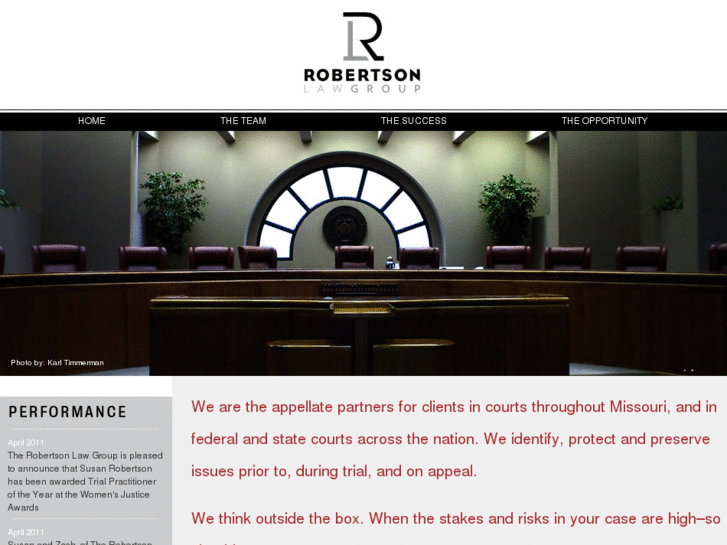 www.therobertsonlawgroup.com