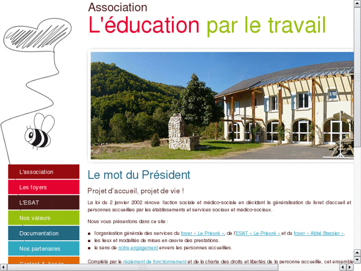 www.esat-foyer-lozere.com