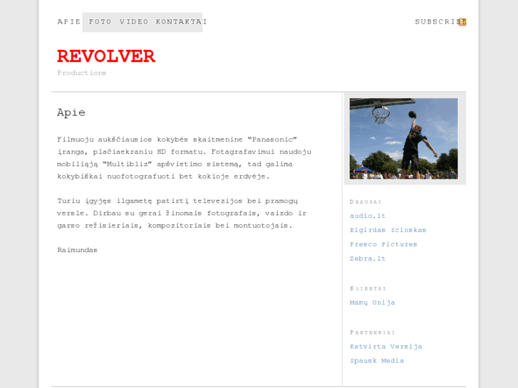 www.revolver.lt