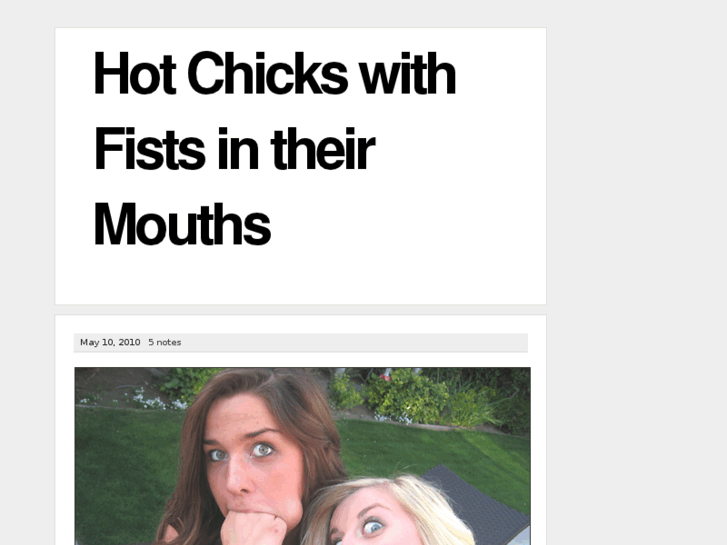 www.hotchickswithfistsintheirmouths.com