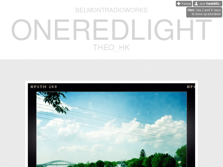 www.theoneredlight.com