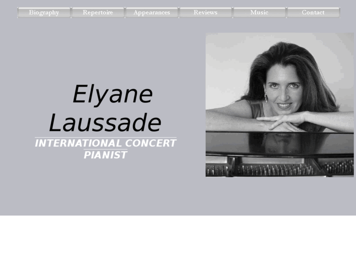 www.elyanelaussade.com