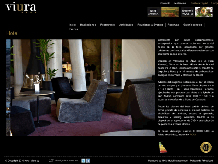 www.hotelviura.com