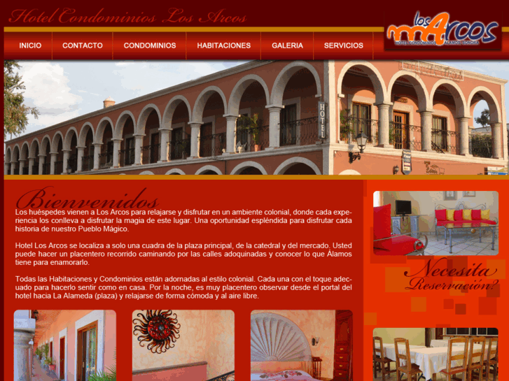 www.condominioslosarcos.com