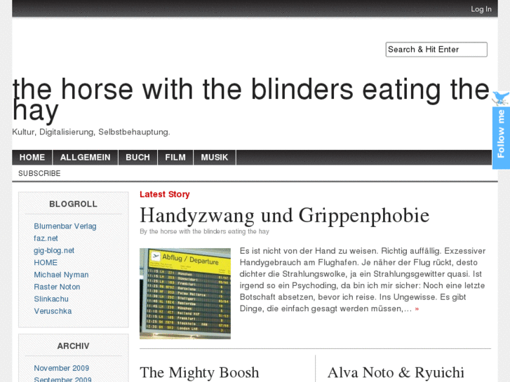 www.thehorsewiththeblinderseatingthehay.com