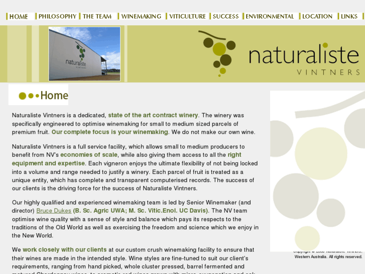 www.naturalistevintners.com