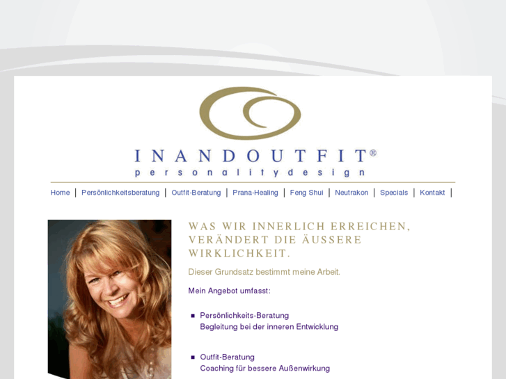 www.inandoutfit.com