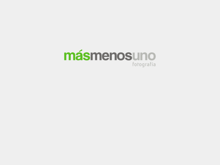 www.masmenosunofotografia.com