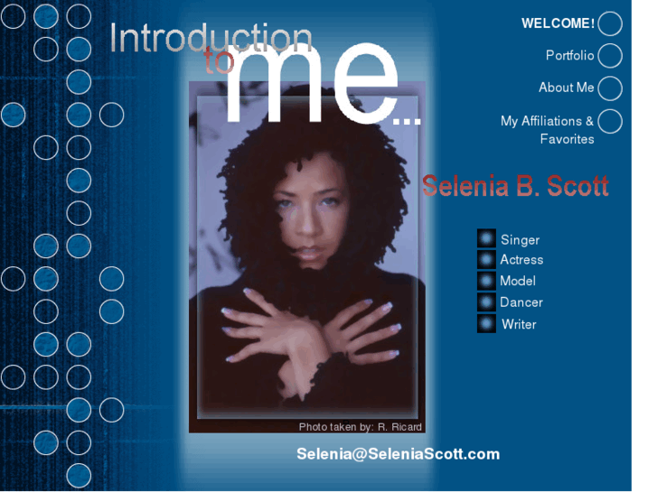 www.seleniascott.com