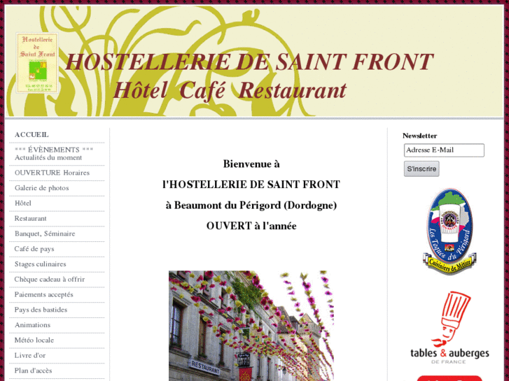 www.hostellerie-de-saint-front.com