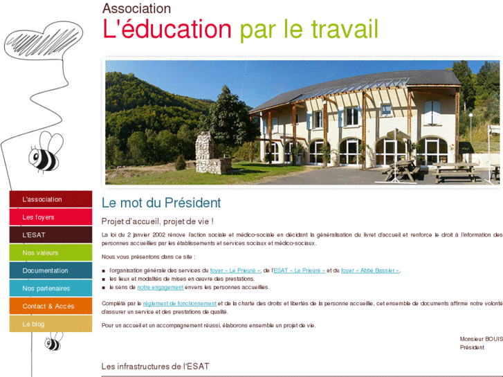 www.foyer-medicalise-lozere.com