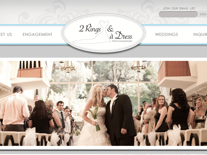 www.2ringsandadressblog.com