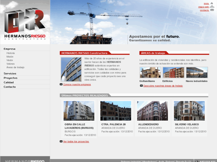 www.hermanosriesgoconstructora.com