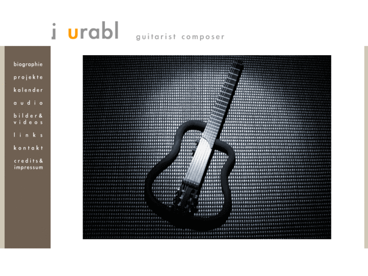 www.julian-urabl.com