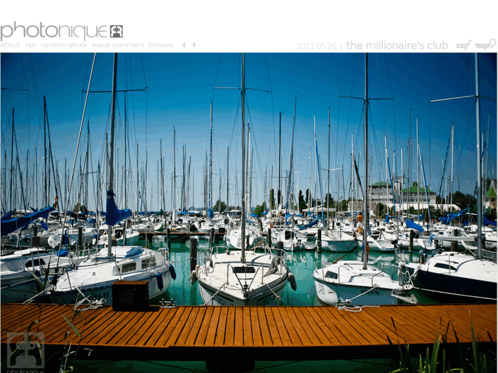 www.photonique.hu