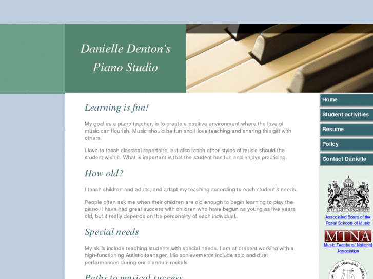 www.danielledentonpiano.com