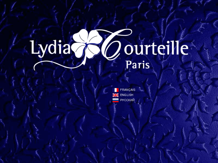 www.lydiacourteille.com