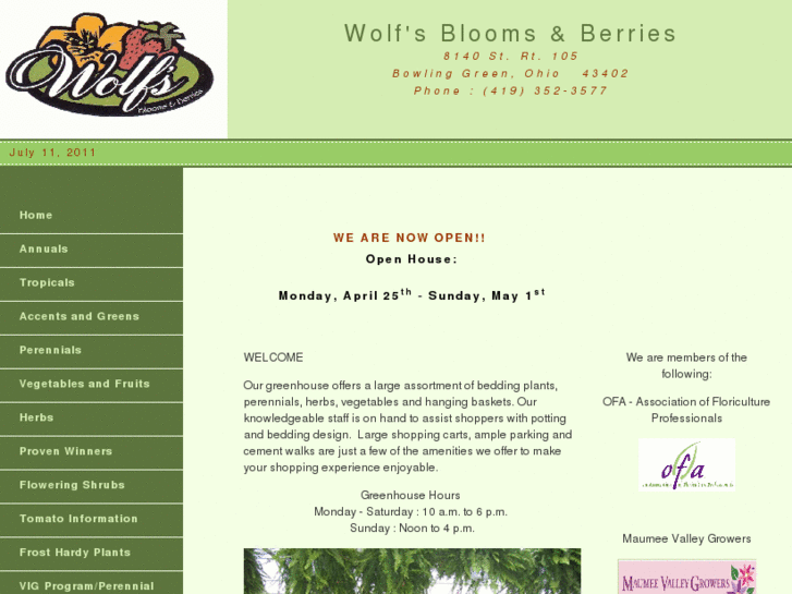 www.wolfsbloomsandberries.com