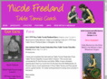 nicolefreeland.com