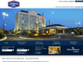 hamptoninndullescascades.com