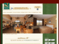 goldenevergreenhotel.com