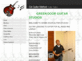 greendoorguitarstudios.com