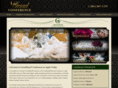 lagrandapplevalley.com