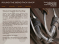 roundthebendtackshop.com