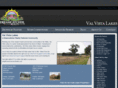 valvistalakesliving.com