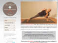 redrootyogajax.com