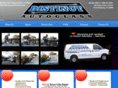 distinctautoglass.com