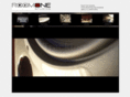roomonestudios.com