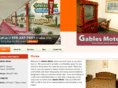gablesfresnomotel.com