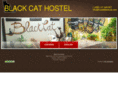 hostelblackcat.com