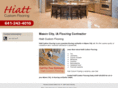 hiattcustomflooring.com