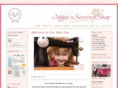 joycessewingshop.com