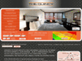 quincysuites.com
