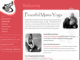 peacefulmamayoga.com