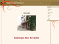 aubergedesarcades.com