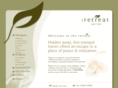 theretreat-dayspa.com
