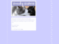 sneakysisters.com