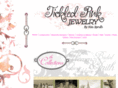 tickledpinkjewelry.net