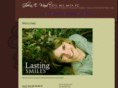 gloriawarddds.com