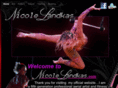 nicolelandkas.com