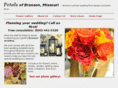 petalsweddings.com