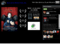 undertheravenswing.com