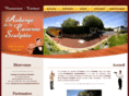aubergecavernesculptee.com